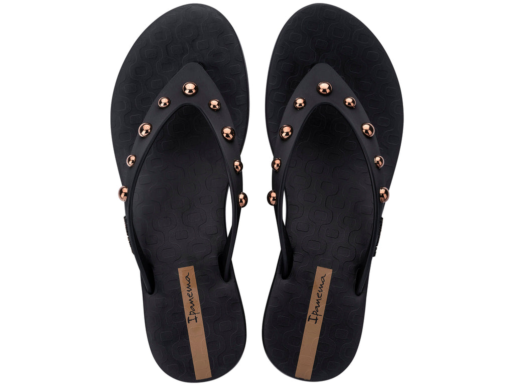 SANDALIA NEGRA CON CUÑA 83653